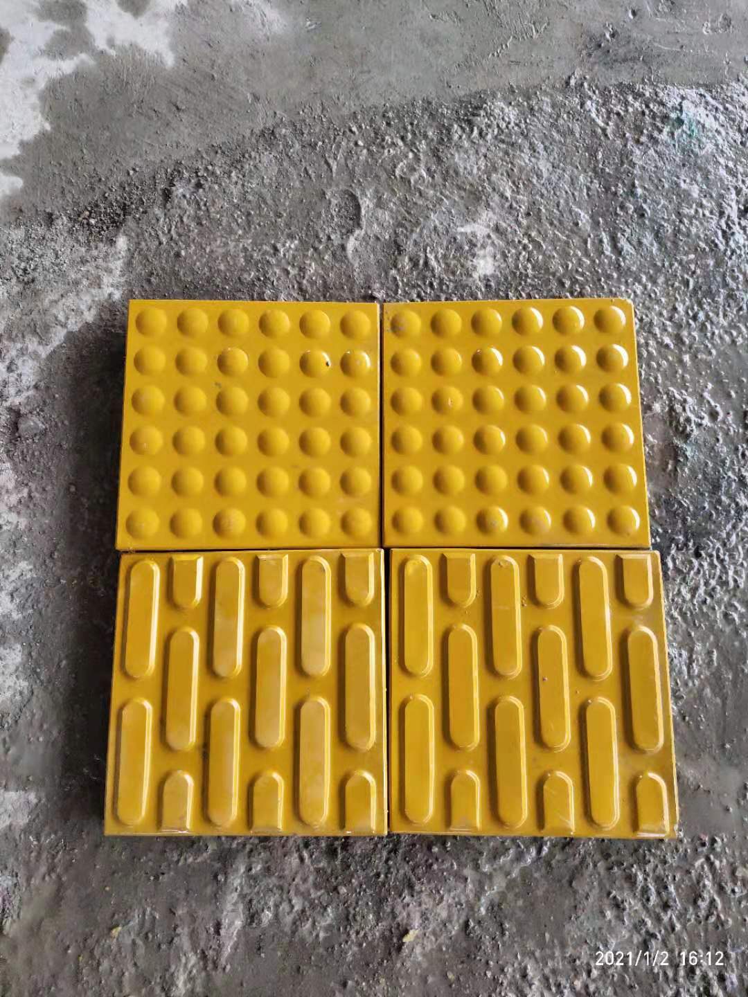 \